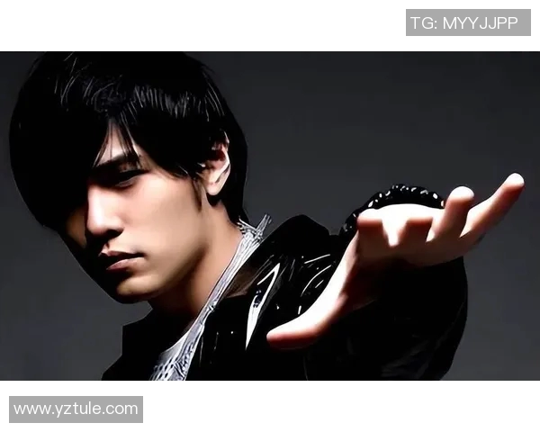 足球巨星周杰伦的传奇人生与音乐之路的完美结合